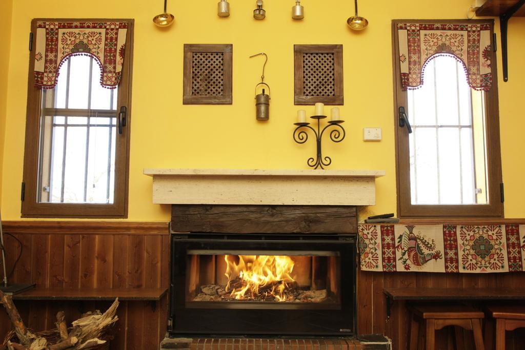 Hostal Restaurante Alto Rey Arroyo de las Fraguas エクステリア 写真