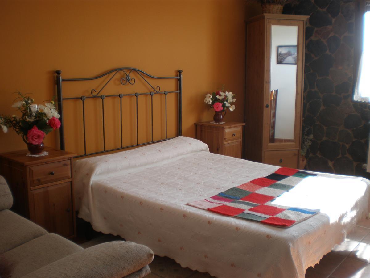 Hostal Restaurante Alto Rey Arroyo de las Fraguas エクステリア 写真